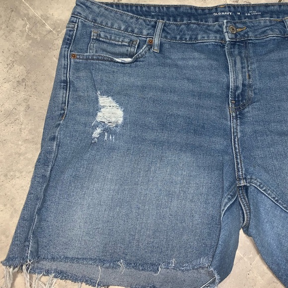 Old Navy denim shorts Mid rise OG Loose size 18 plus size - Picture 3 of 4